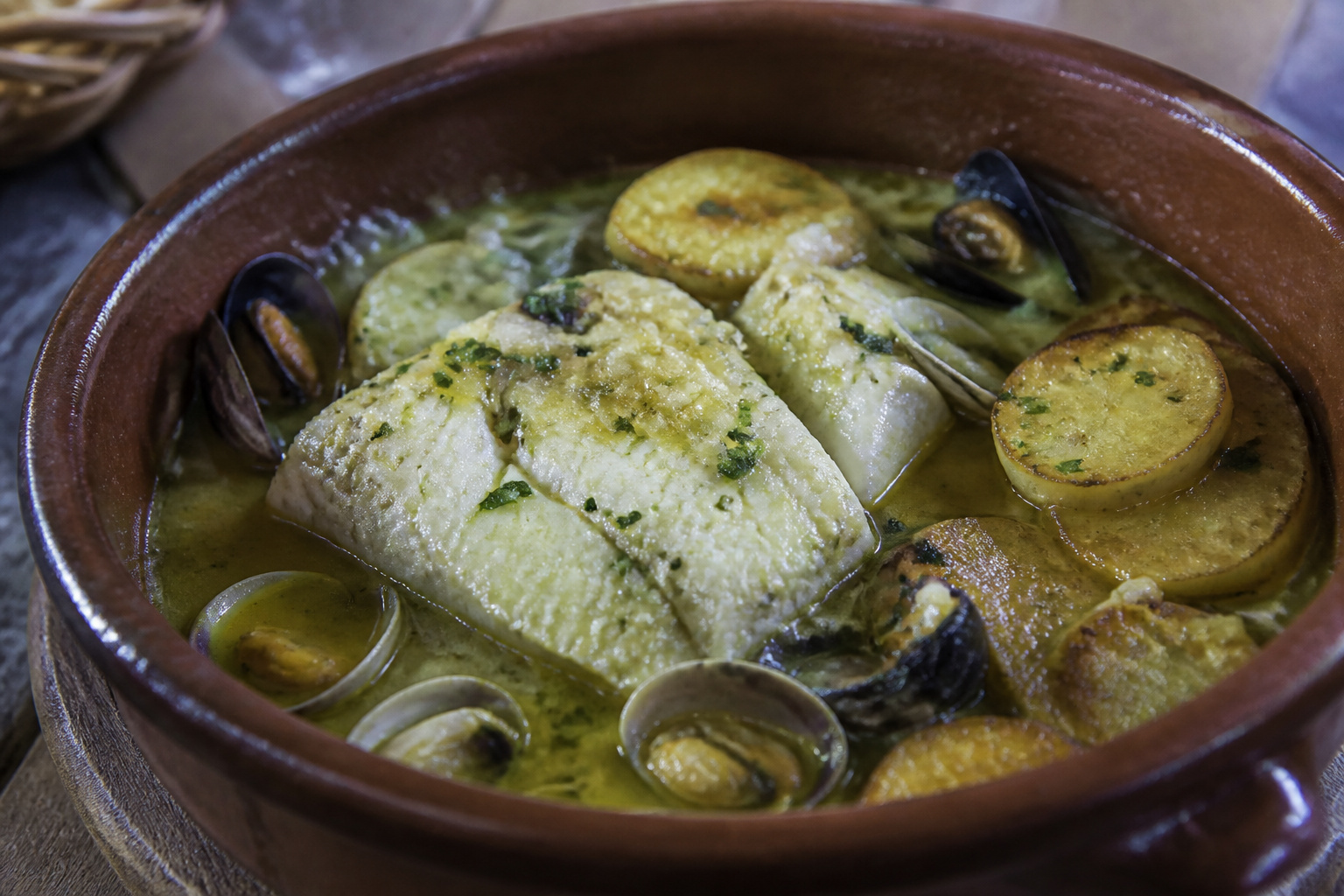 Merluza a la sidra (Receta de Sidrería)