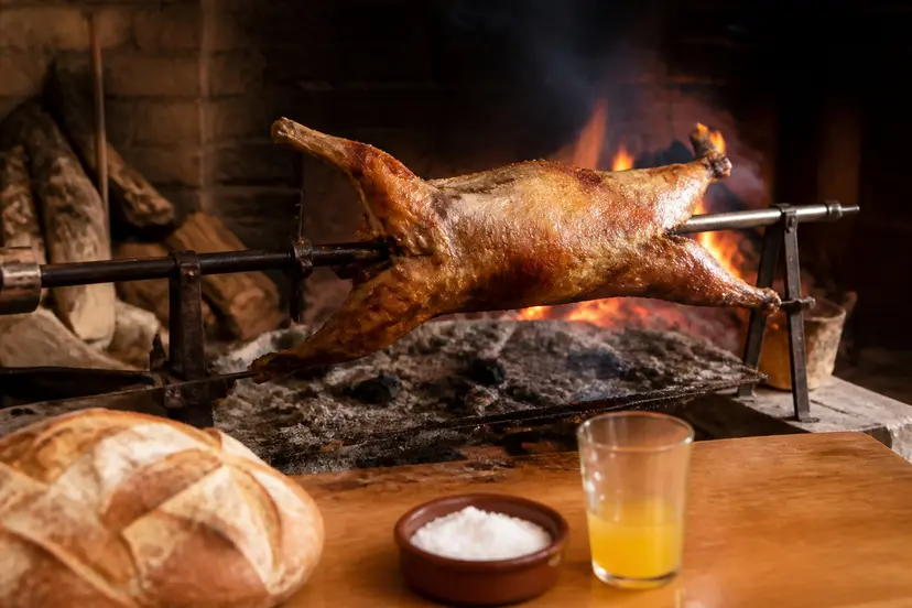 Cordero a la Estaca: Receta Tradicional Asturiana (5 Horas de Brasa Lenta)