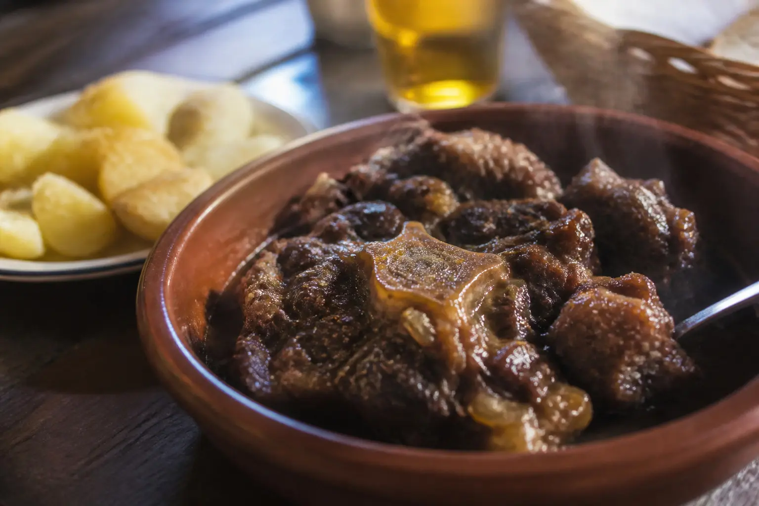 Rabo de buey estofado a la sidra (Sidral)